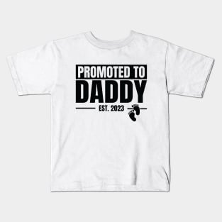 Promoted To Daddy Est 2023 Kids T-Shirt